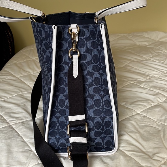 Coach tote and wallet new never used. - Picture 16 of 16